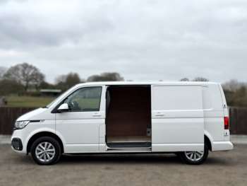 Used Volkswagen Transporter 2021 for sale - 74052171: Photo