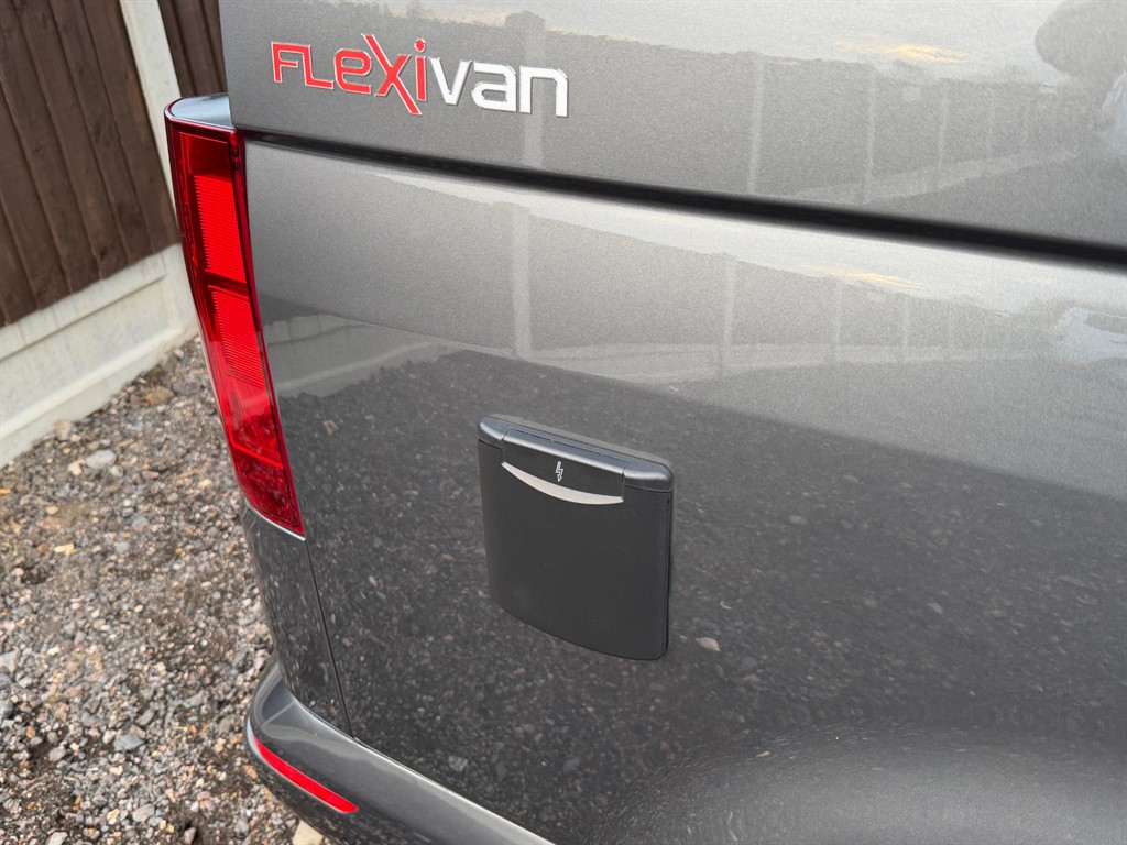 Used Volkswagen Transporter 2020 for sale - 76575300: Photo 41