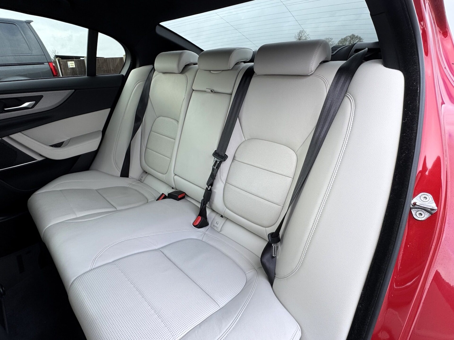 Used Jaguar XE 2019 for sale - 77461317: Photo 33