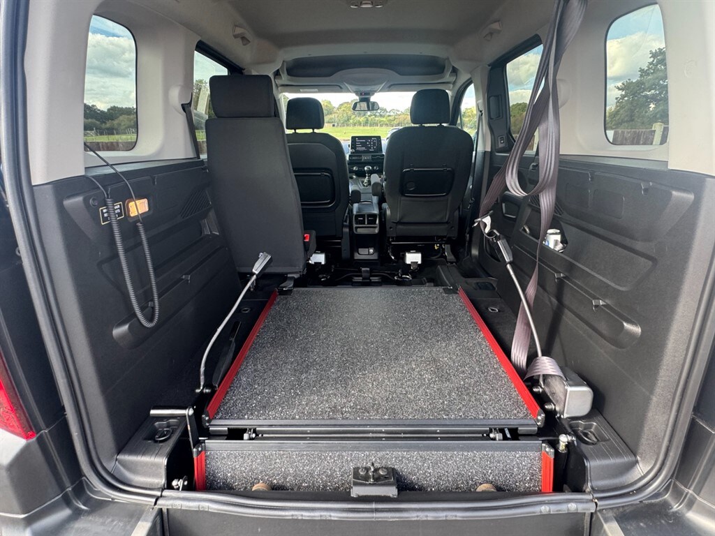 Used Peugeot Rifter 2022 for sale - 76104517: Photo 17