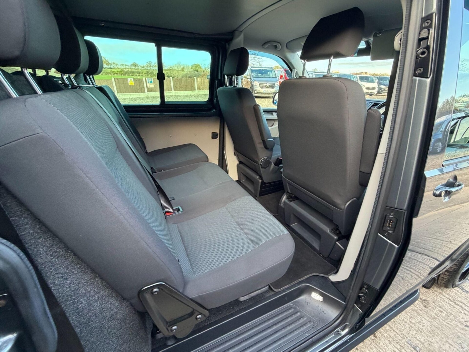 Used Volkswagen Transporter 2019 for sale - 77282440: Photo 24