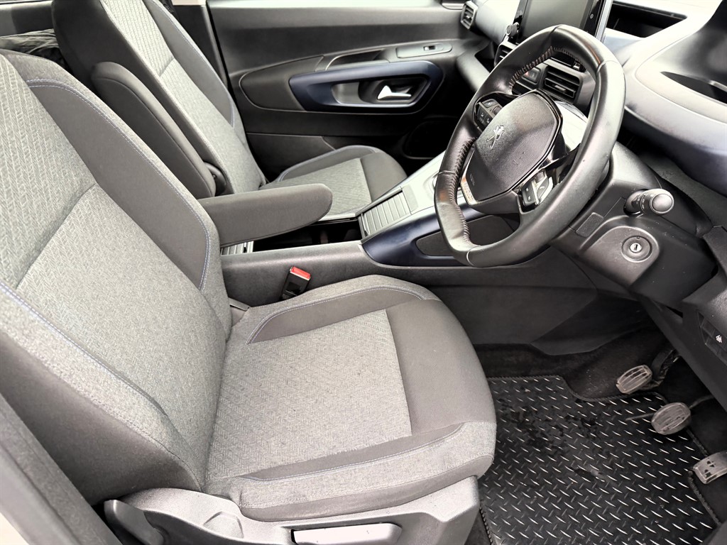 Used Peugeot Rifter 2021 for sale - 76847312: Photo 48