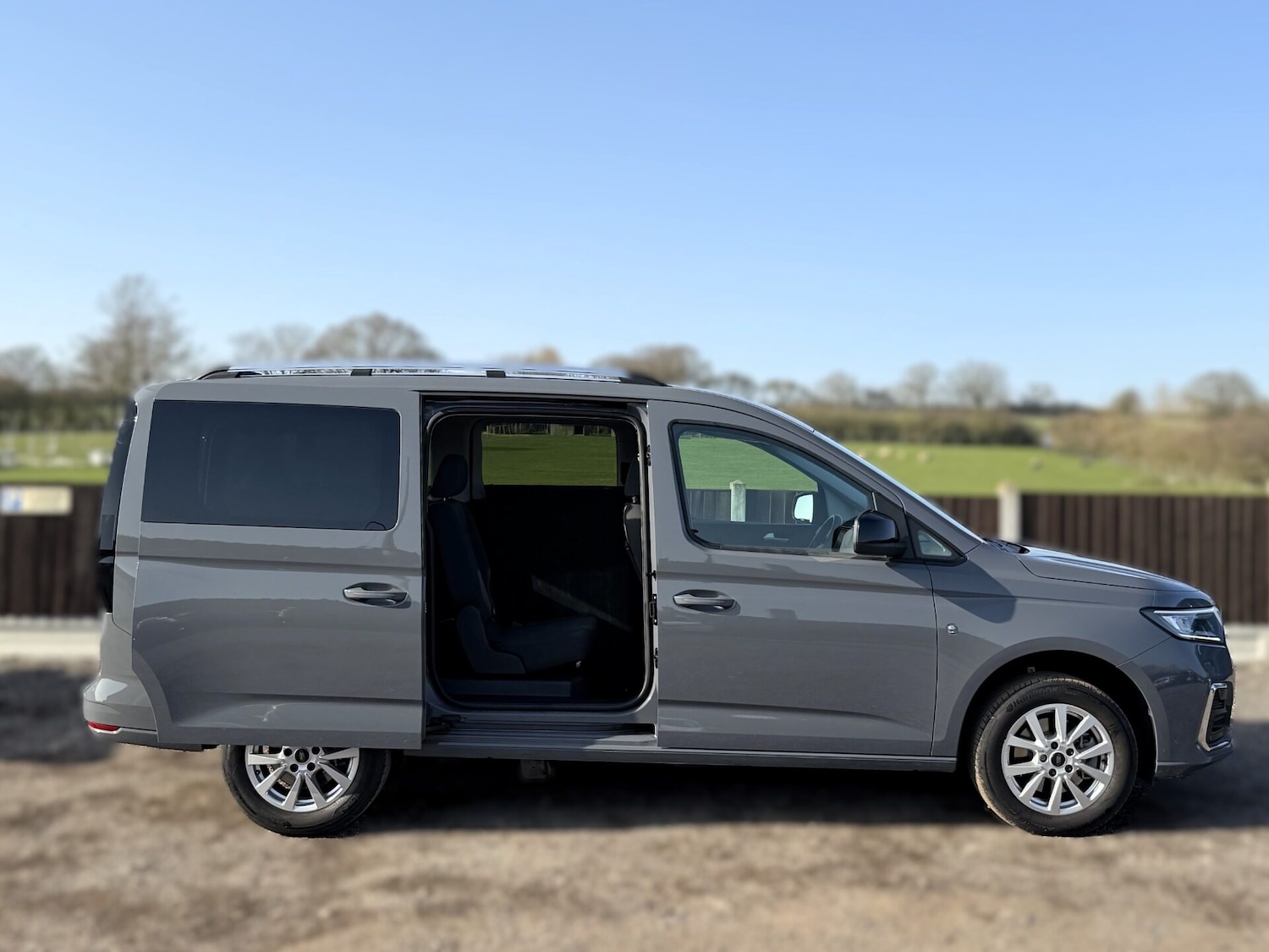 Used Ford Grand Tourneo Connect 2023 for sale - 77764156: Photo 23