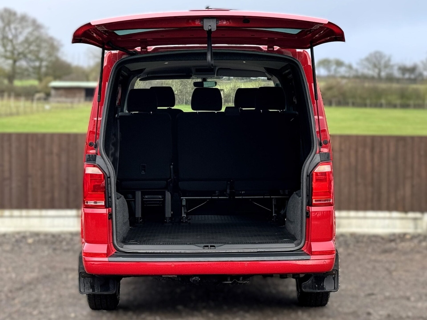 Used Volkswagen Transporter 2018 for sale - 77432718: Photo 12