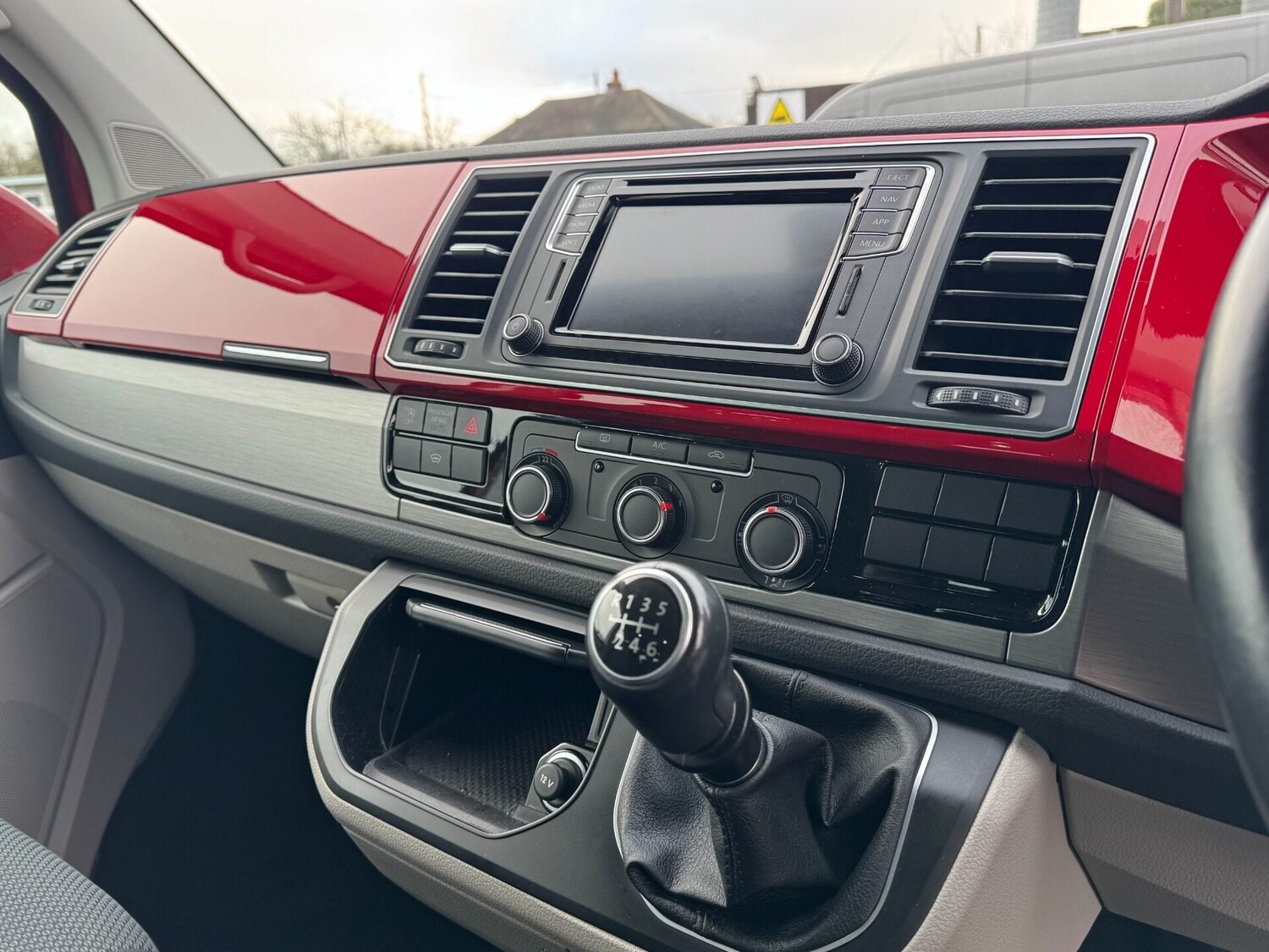 Used Volkswagen Transporter 2018 for sale - 77432718: Photo 27