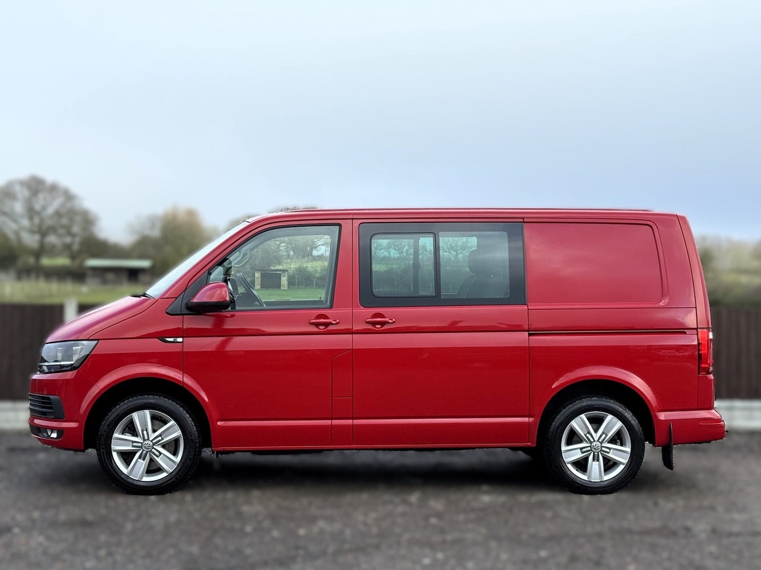Used Volkswagen Transporter 2018 for sale - 77432718: Photo 3