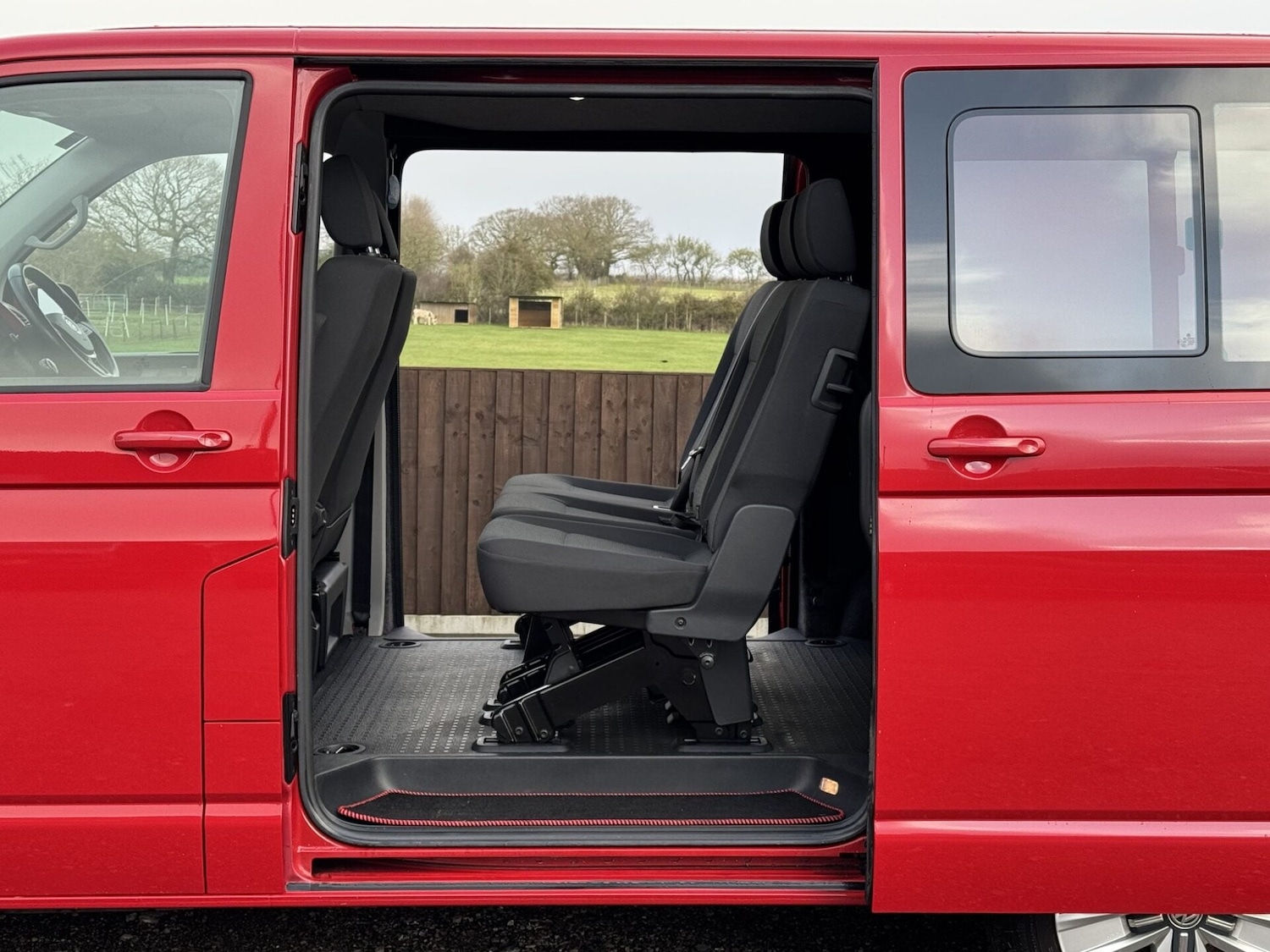 Used Volkswagen Transporter 2018 for sale - 77432718: Photo 5