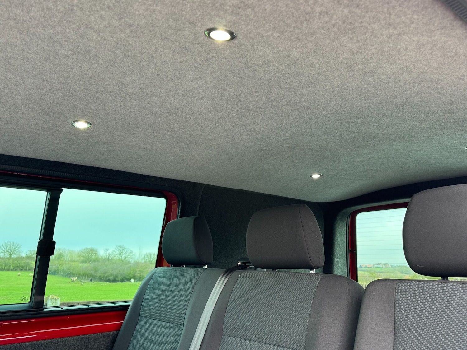 Used Volkswagen Transporter 2018 for sale - 77432718: Photo 8