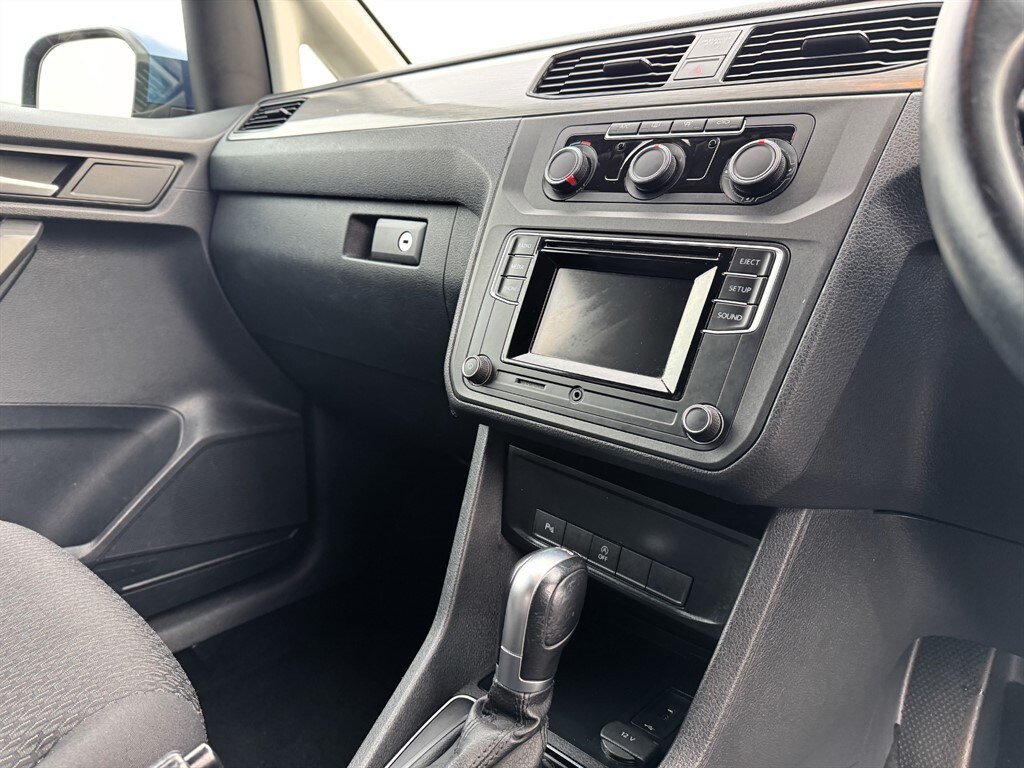 Used Volkswagen Caddy Maxi Life 2018 for sale - 76731871: Photo 28