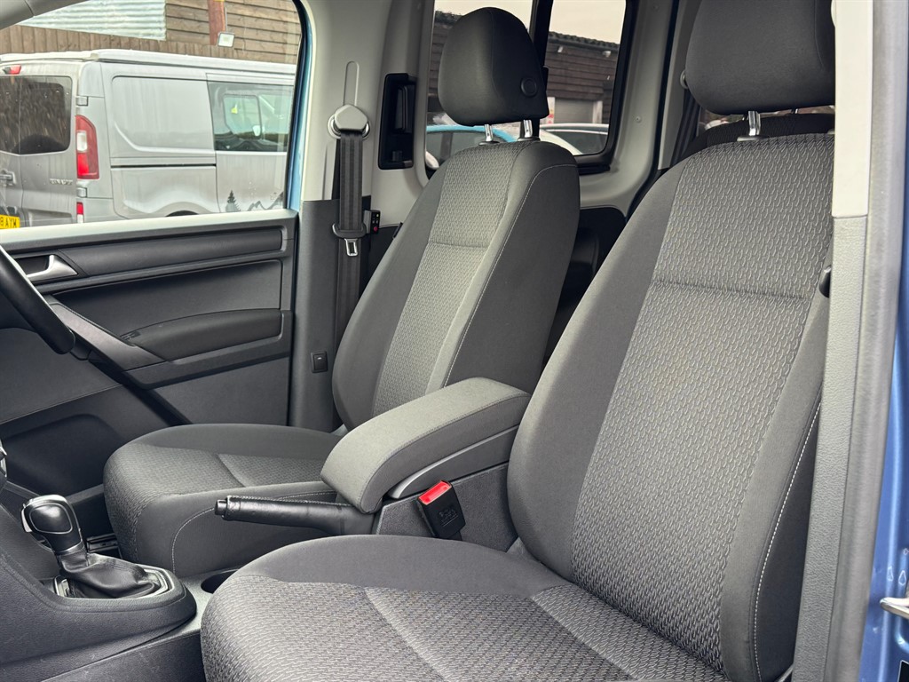 Used Volkswagen Caddy Maxi Life 2018 for sale - 76731871: Photo 38