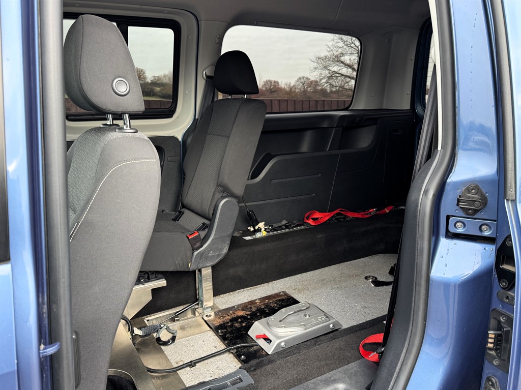 Used Volkswagen Caddy Maxi Life 2018 for sale - 76731871: Photo 7