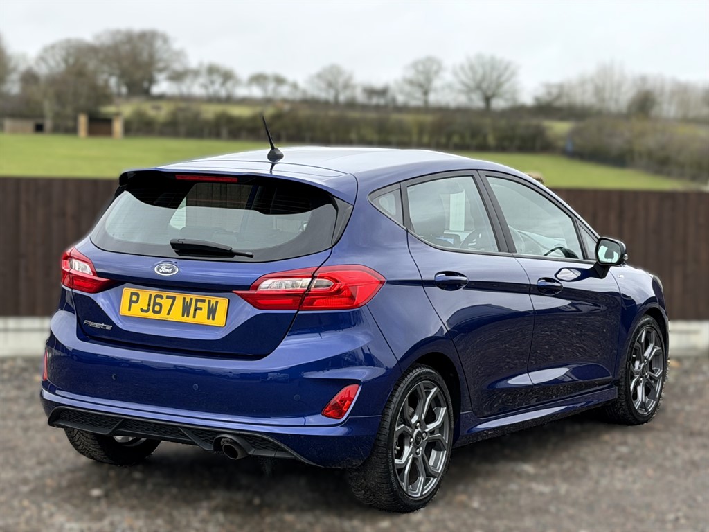 Used Ford Fiesta 2017 for sale - 77170800: Photo 8