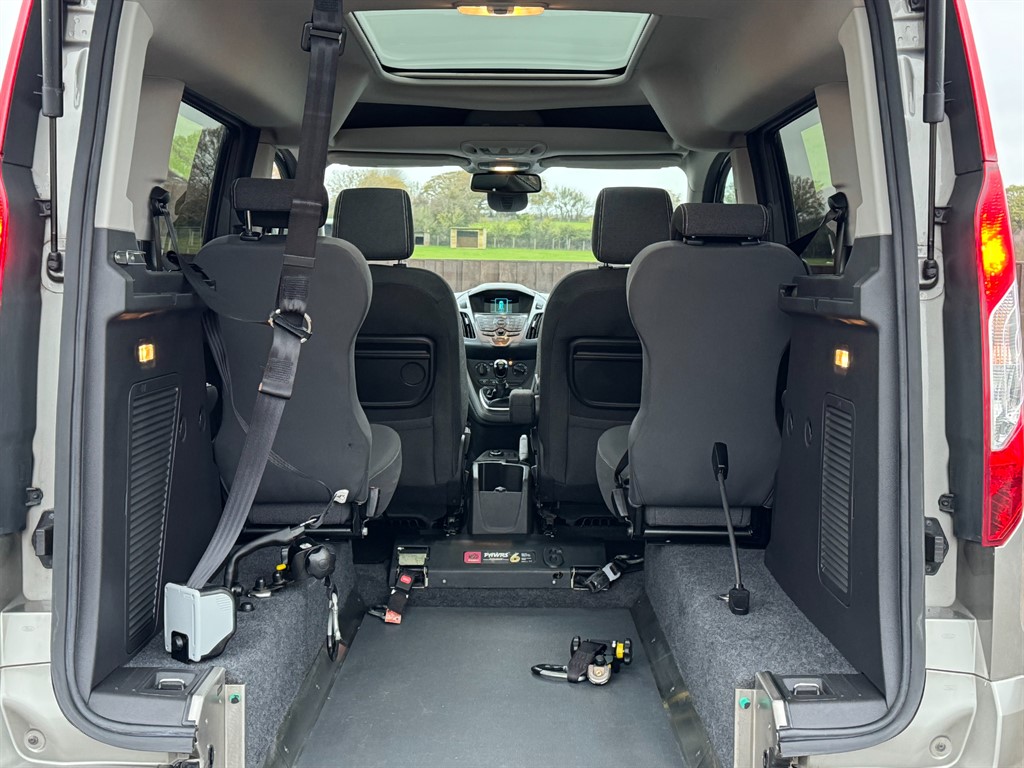 Used Ford Tourneo Connect 2019 for sale - 76722471: Photo 16