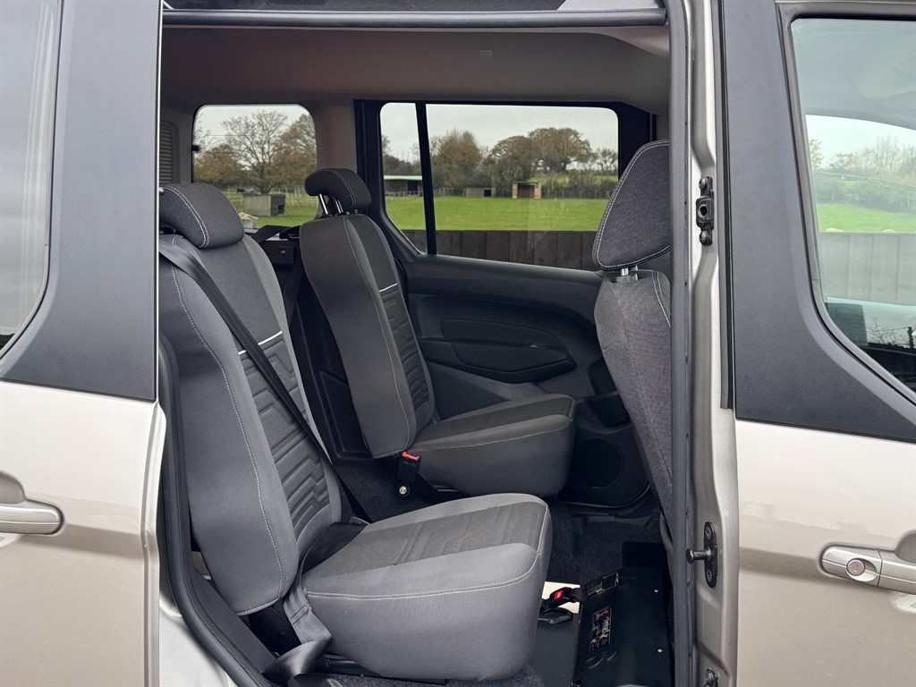 Used Ford Tourneo Connect 2019 for sale - 76722471: Photo 21