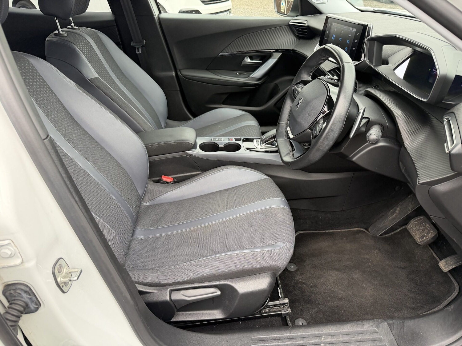 Used Peugeot 2008 2020 for sale - 77392655: Photo 13