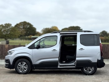 Used Peugeot Rifter 2023 for sale - 76240993: Photo