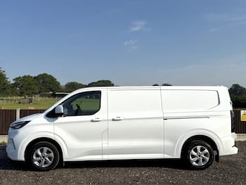 Used Ford Transit Custom 2024 for sale - 79768041: Photo