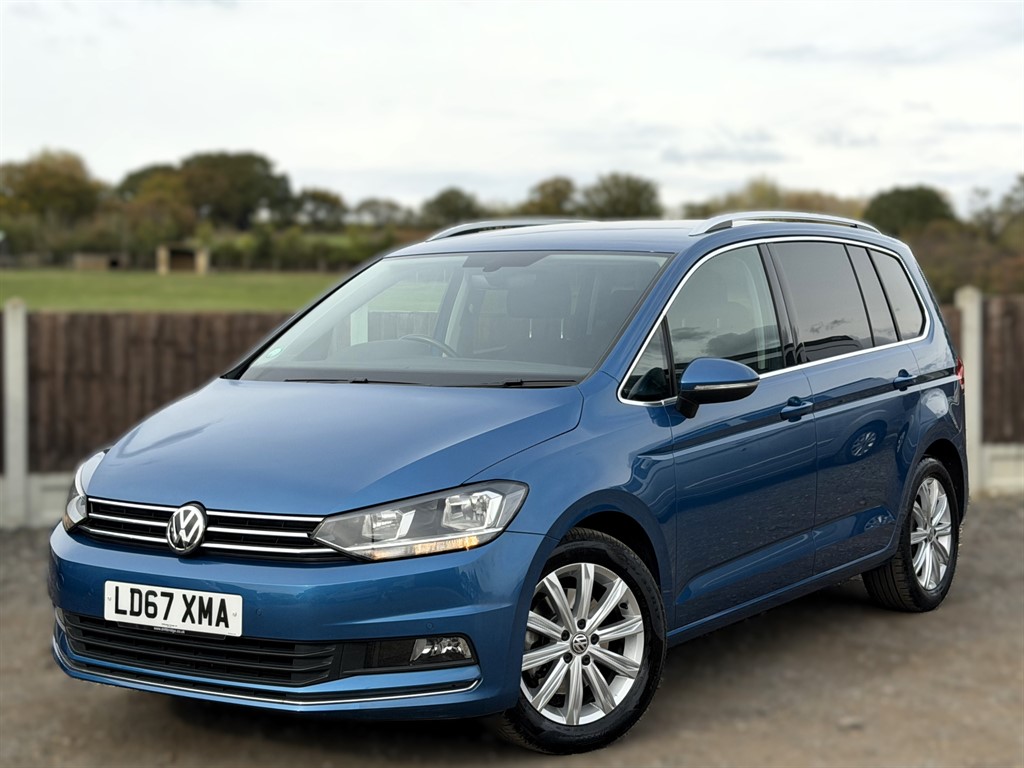 Used Volkswagen Touran 2017 for sale - 76312527: Photo 1