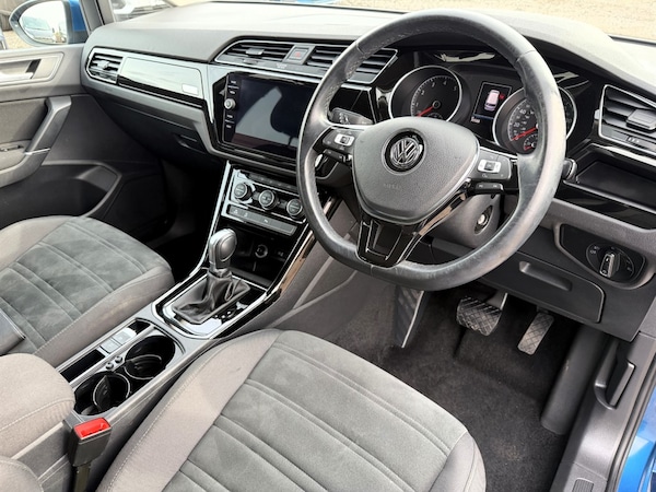Used Volkswagen Touran 2017 for sale - 76312527: Photo 15