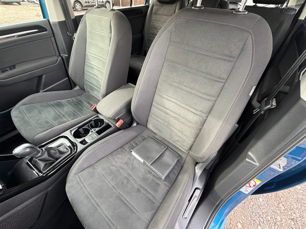 Used Volkswagen Touran 2017 for sale - 76312527: Photo 22