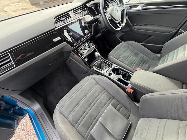 Used Volkswagen Touran 2017 for sale - 76312527: Photo 23
