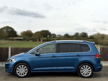 Used Volkswagen Touran 2017 for sale - 76312527: Photo 3