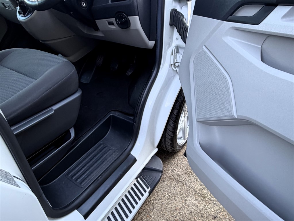 Used Volkswagen Transporter 2018 for sale - 76709738: Photo 23