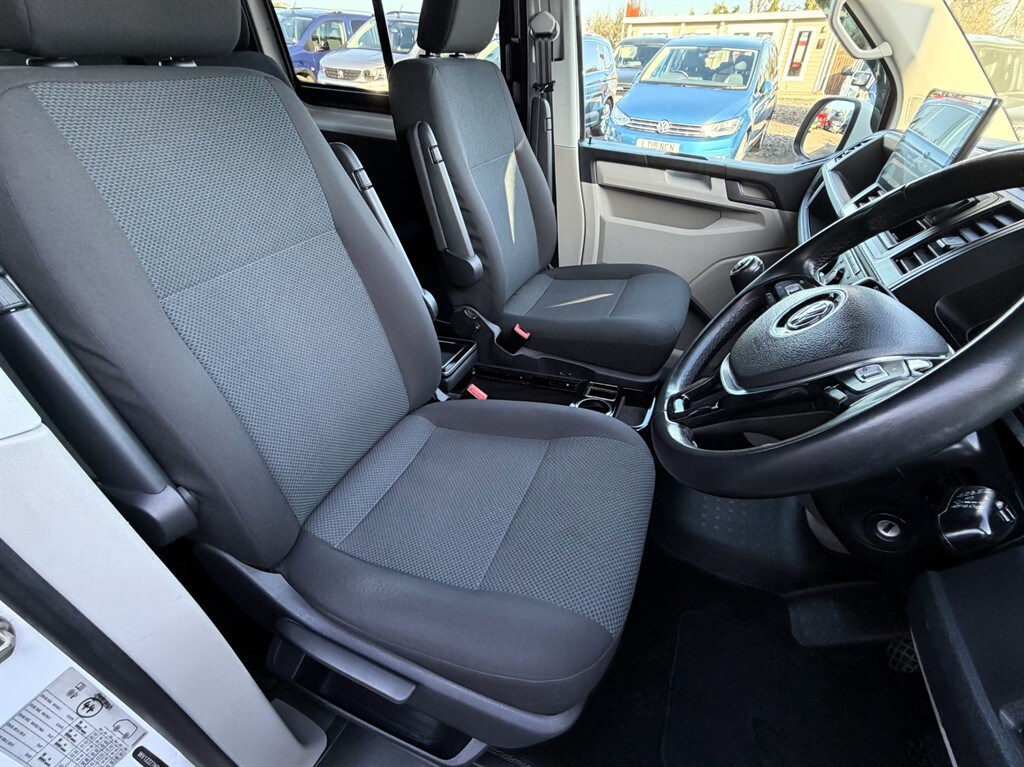 Used Volkswagen Transporter 2018 for sale - 76709738: Photo 25