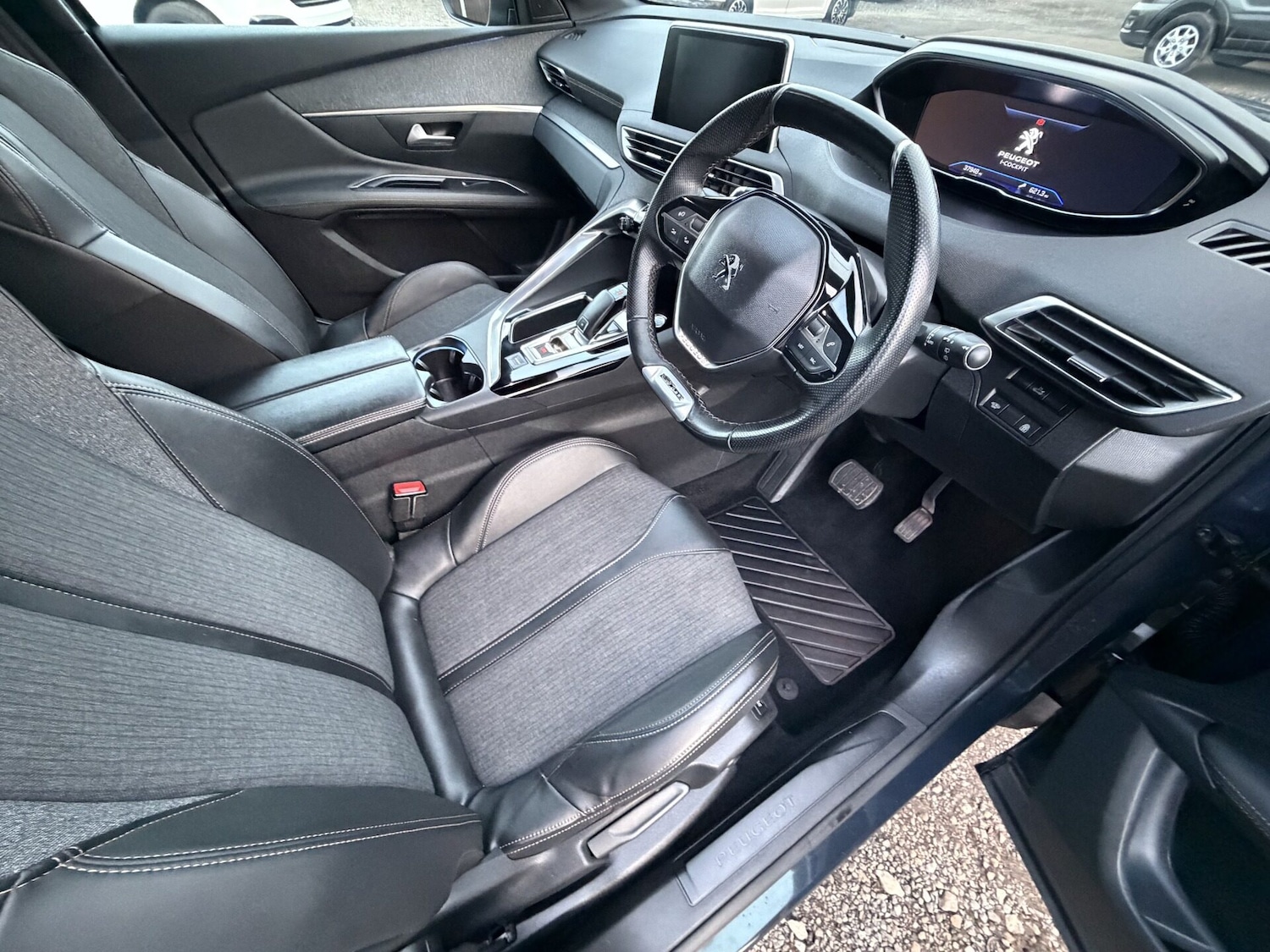 Used Peugeot 3008 2019 for sale - 77375873: Photo 12