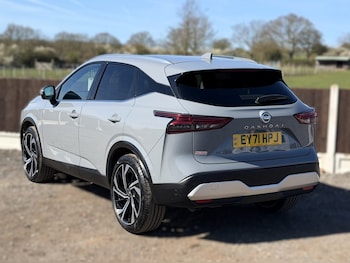 Used Nissan Qashqai 2021 for sale - 77976038: Photo