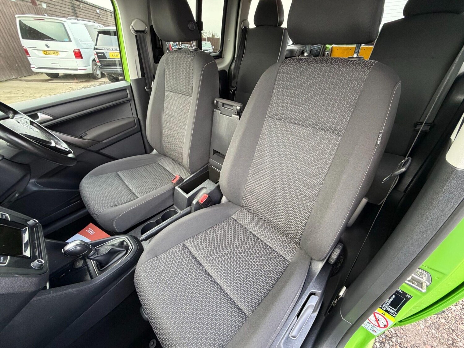 Used Volkswagen Caddy Maxi Life 2020 for sale - 77412760: Photo 41