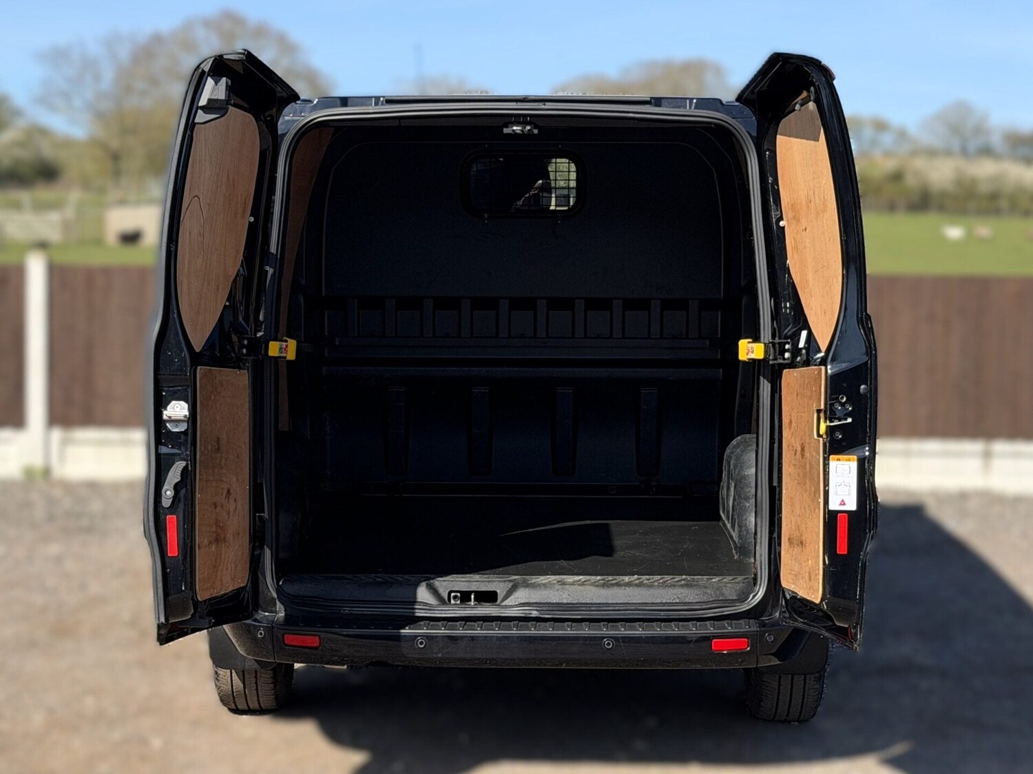 Used Ford Transit Custom 2022 for sale - 77976037: Photo 11