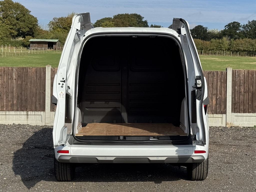 Used Nissan Other 2023 for sale - 76008422: Photo 11