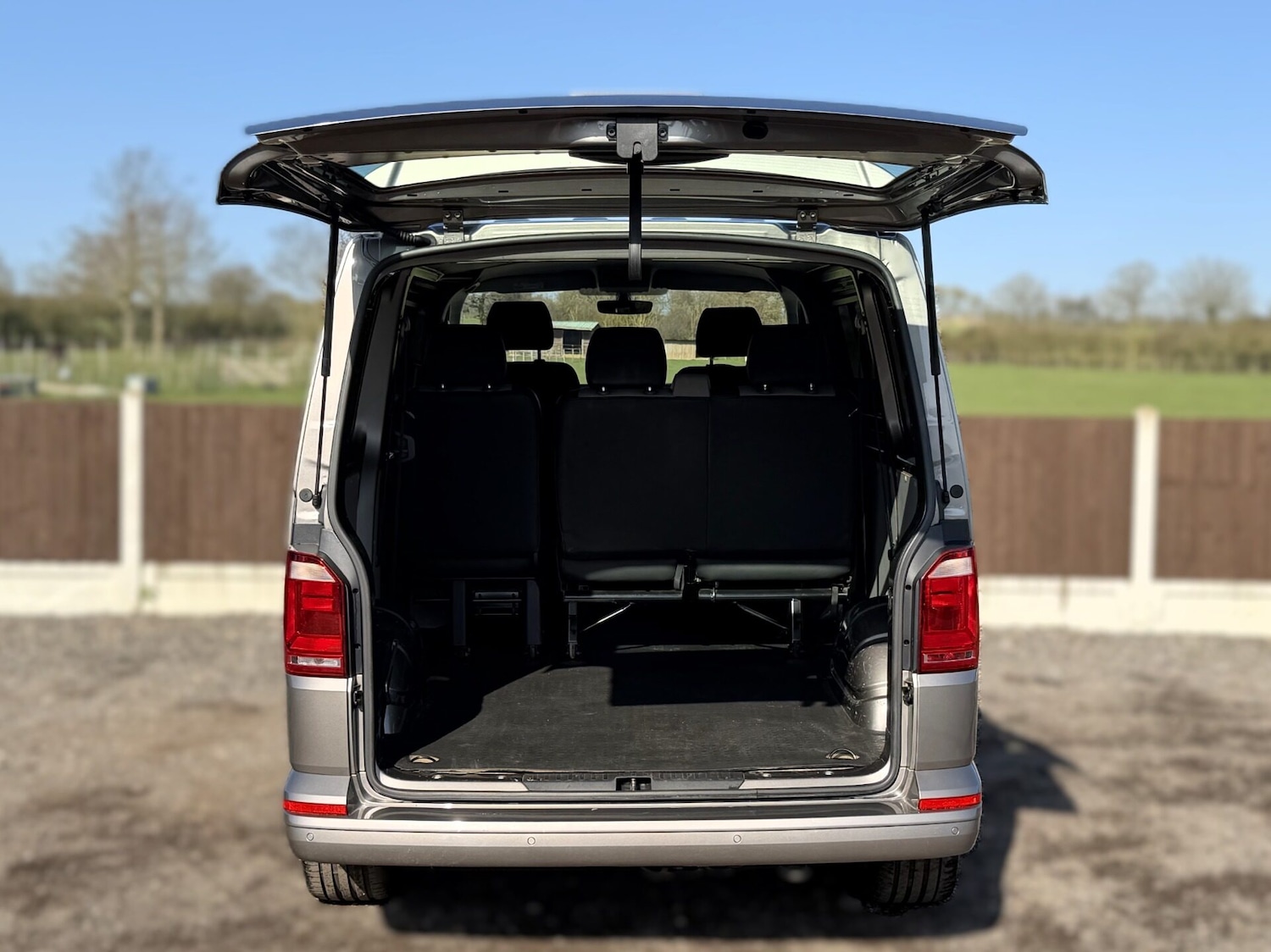 Used Volkswagen Transporter 2019 for sale - 77890758: Photo 11