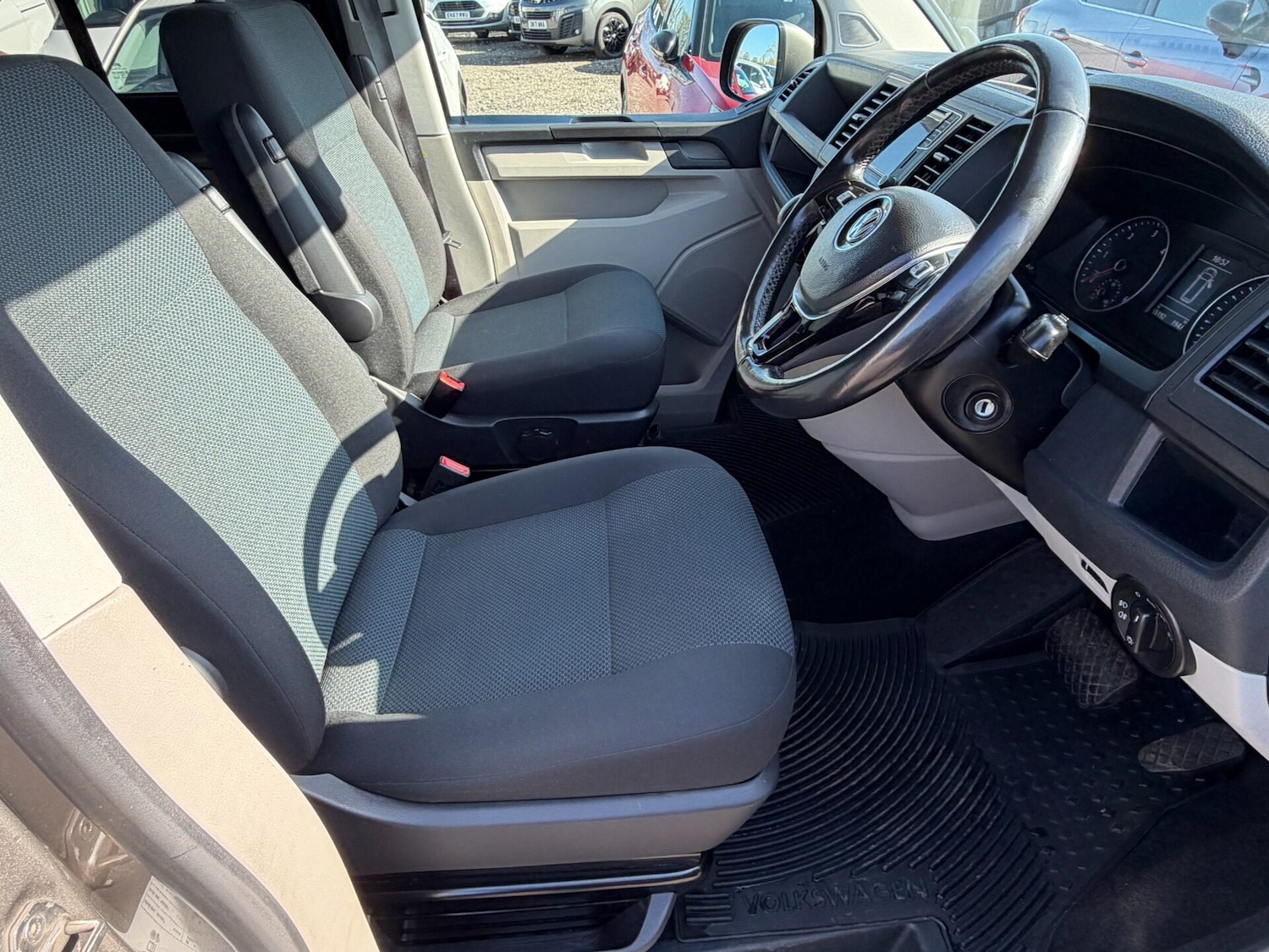 Used Volkswagen Transporter 2019 for sale - 77890758: Photo 20