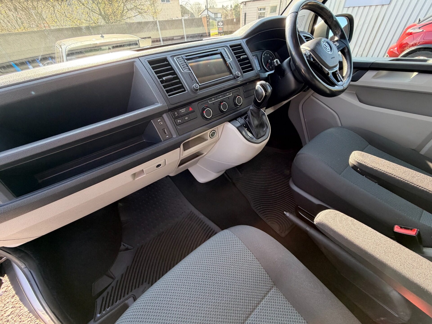 Used Volkswagen Transporter 2019 for sale - 77890758: Photo 28