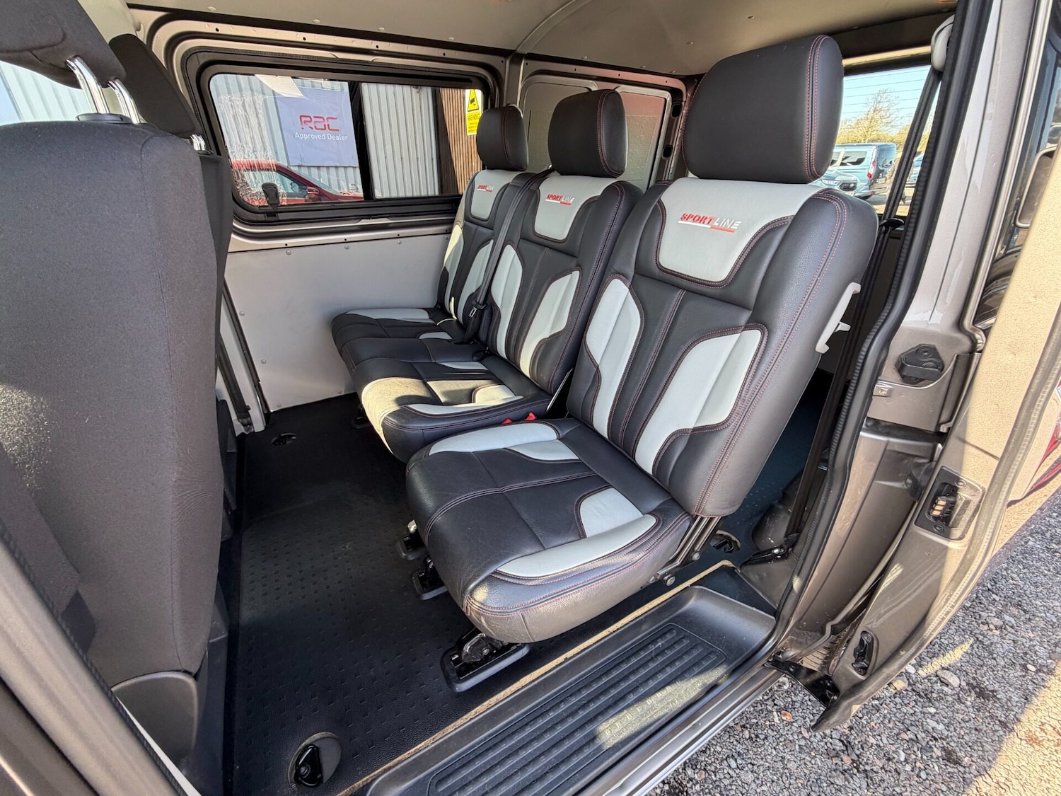 Used Volkswagen Transporter 2019 for sale - 77890758: Photo 6
