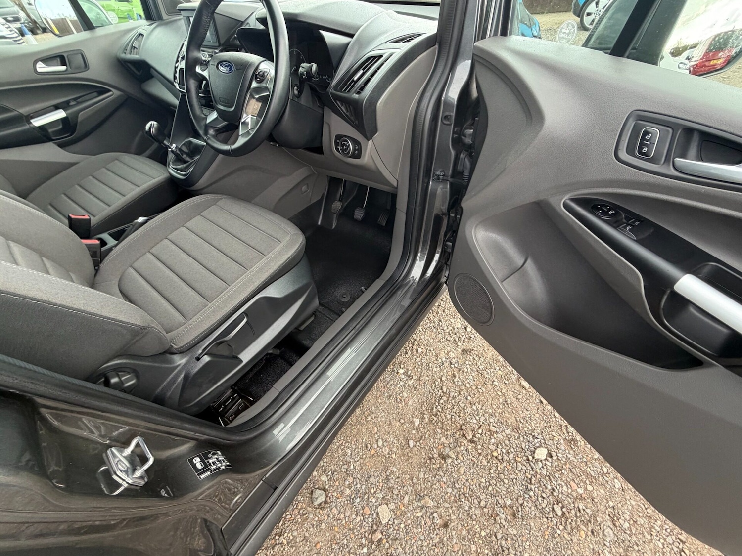 Used Ford Transit Connect 2024 for sale - 78015947: Photo 18