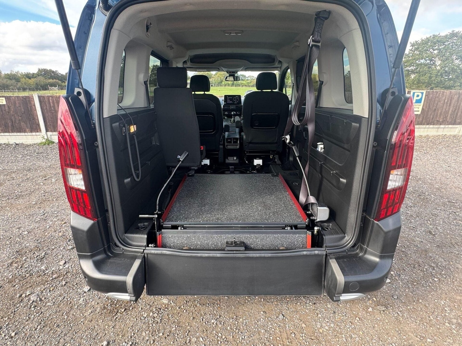 Used Peugeot Rifter 2022 for sale - 77282432: Photo 17