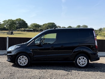 Used Ford Transit Connect 2024 for sale - 79401800: Photo