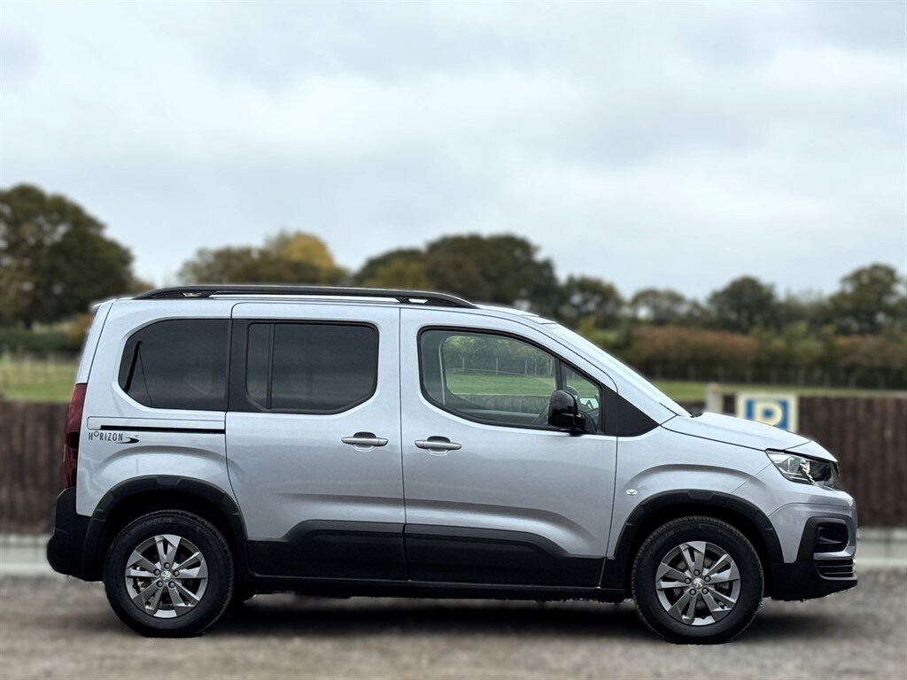 Used Peugeot Rifter 2023 for sale - 76312525: Photo 17