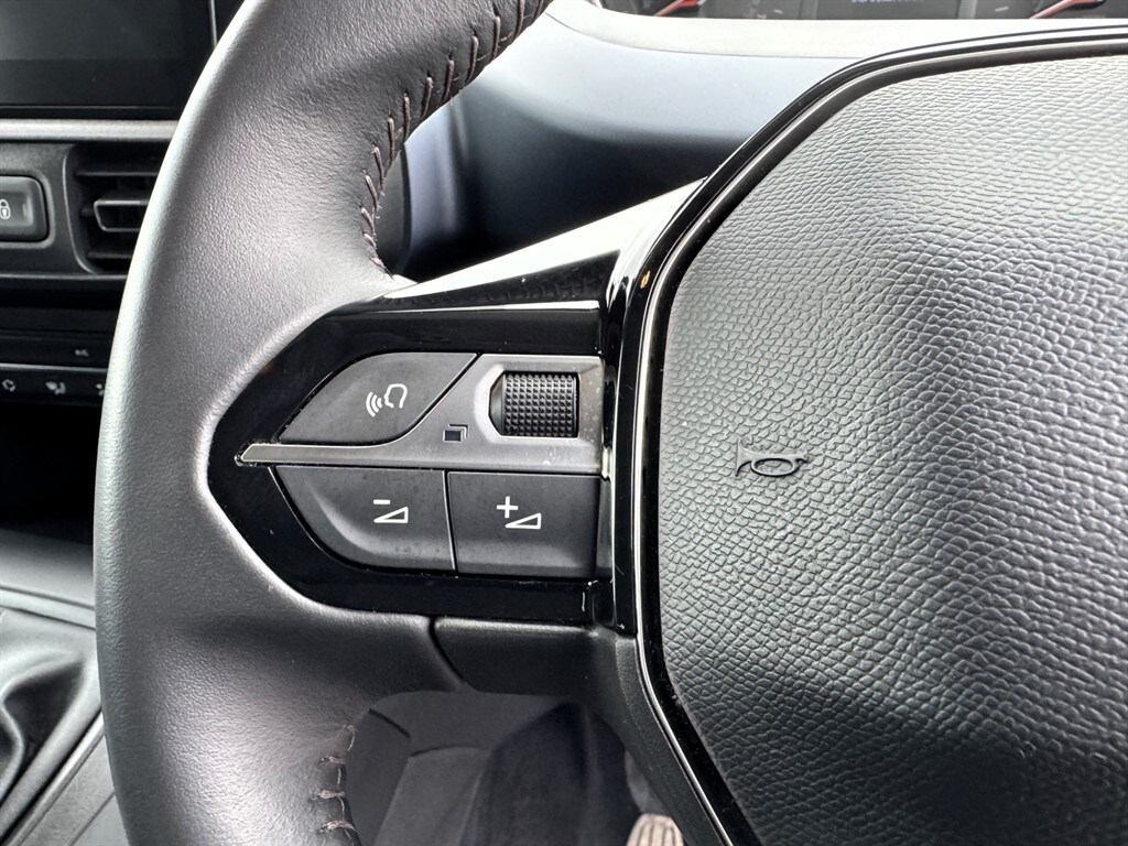 Used Peugeot Rifter 2023 for sale - 76312525: Photo 26