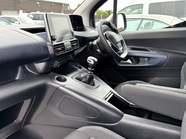 Used Peugeot Rifter 2023 for sale - 76312525: Photo 34