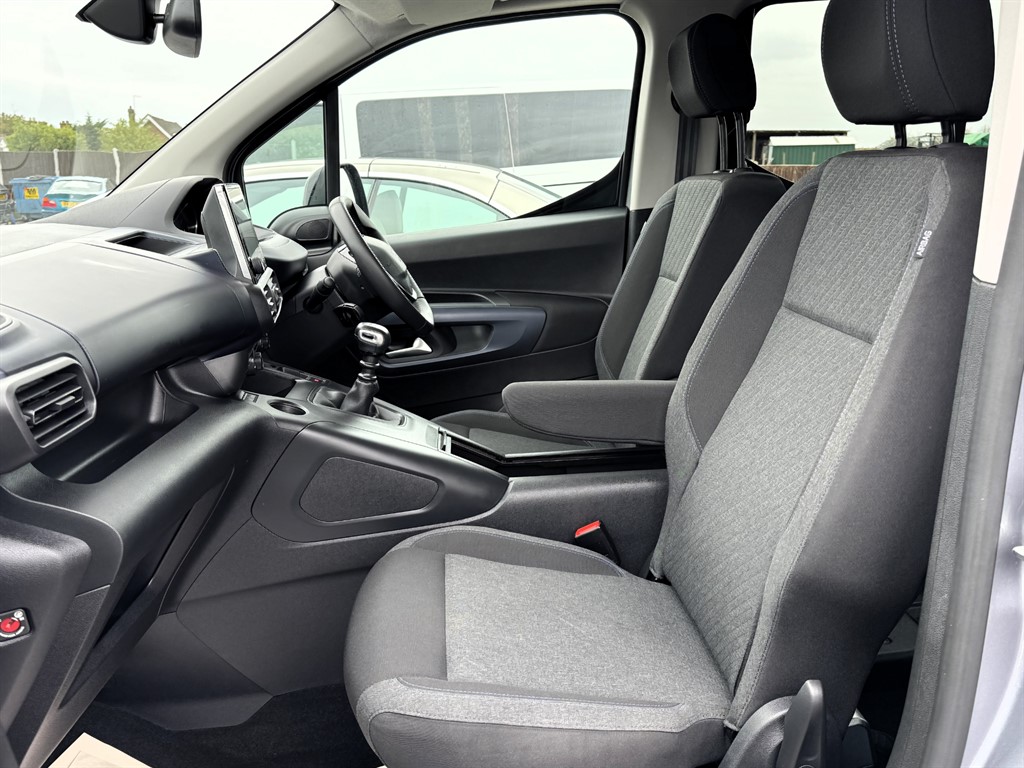 Used Peugeot Rifter 2023 for sale - 76312525: Photo 36