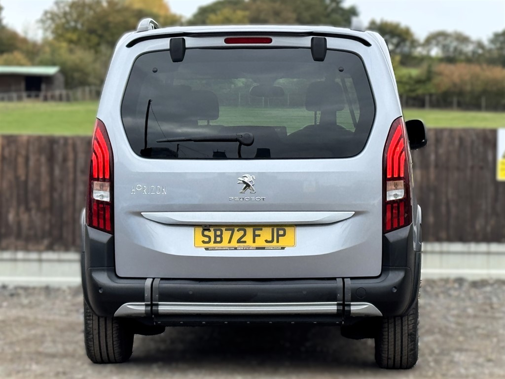 Used Peugeot Rifter 2023 for sale - 76312525: Photo 9