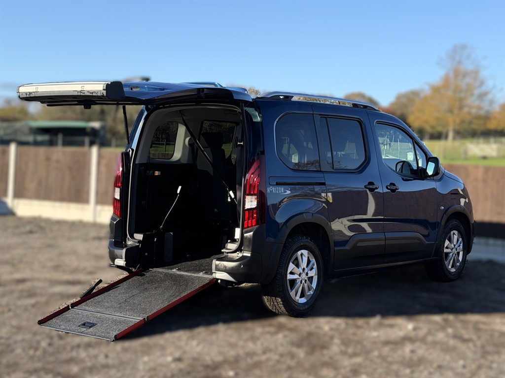 Used Peugeot Rifter 2021 for sale - 76640664: Photo 1