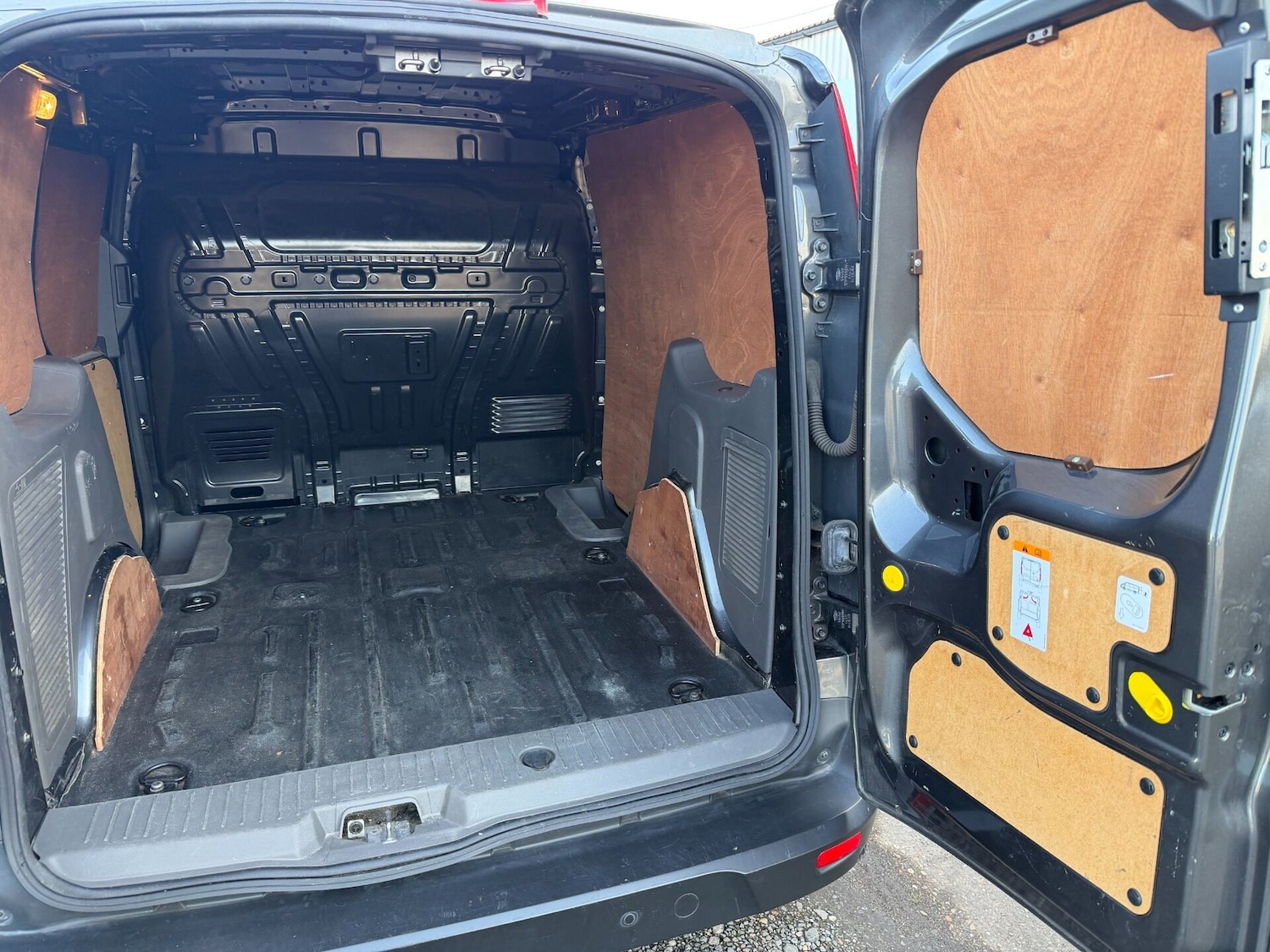 Used Ford Transit Connect 2019 for sale - 77666048: Photo 13