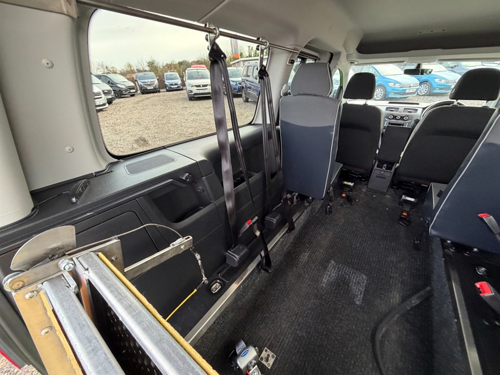 Used Volkswagen Caddy Maxi Life 2020 for sale - 76664620: Photo 19