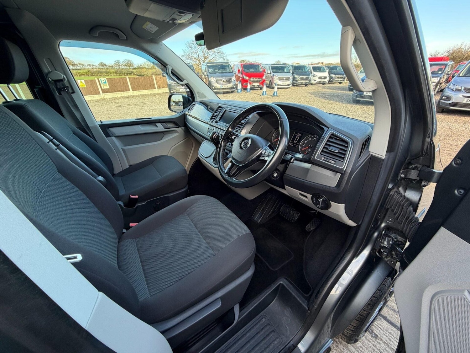 Used Volkswagen Transporter 2019 for sale - 77306798: Photo 29
