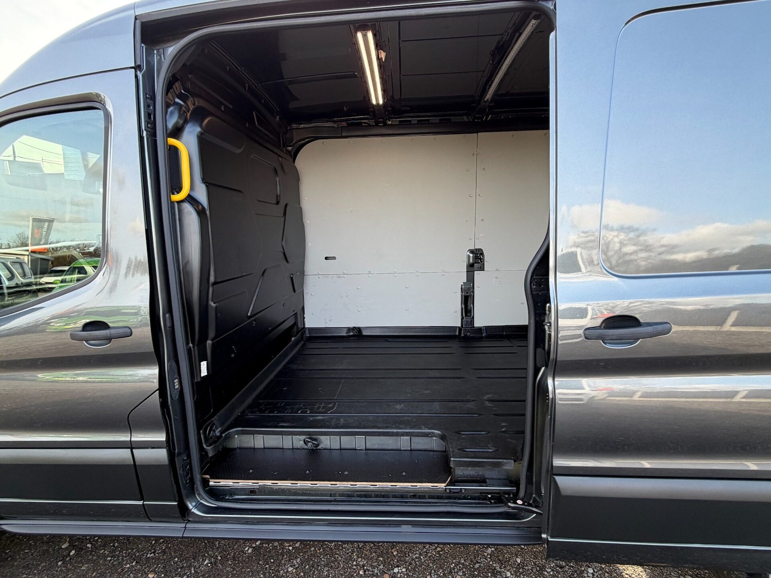 Used Ford Transit 2024 for sale - 77355119: Photo 5